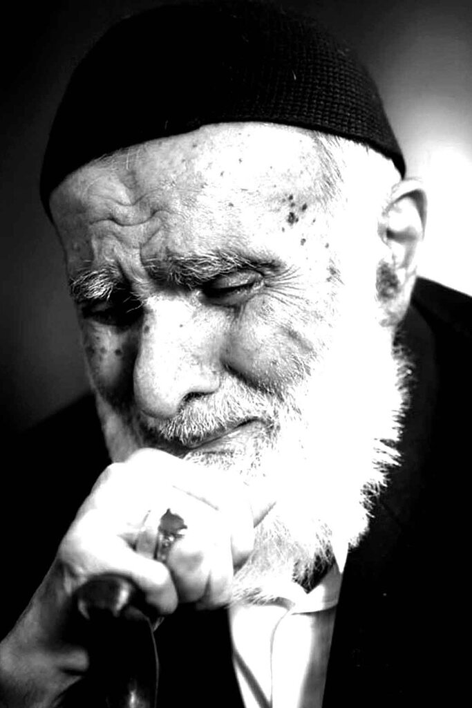 ۷۰ اثر فاخر؛ یادگار پدر معنوی مداحان | حاج علی آهی: مبادا مداح کاسبکار باشید