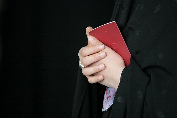 همه چیز درباره حذف نام همسر از شناسنامه بعد از طلاق | شرایط حذف نام همسر سابق از شناسنامه