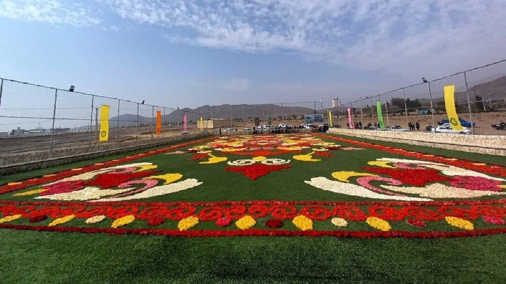 تصاویر زیباترین فرشهای گل جهان | راهکار بروکسل برای پهن کردن یک فرش گل زیبا | وجه تمایز فرش گل محلات و فرش گل کرج را ببینید