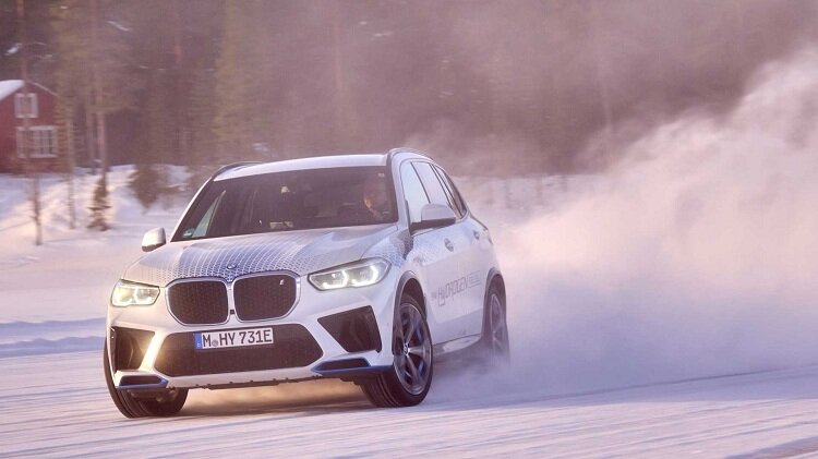 تصاویر | همکاری هیدروژنی BMW و تویوتا | iX5، ناشناختهای که بهزودی به بازار میآید