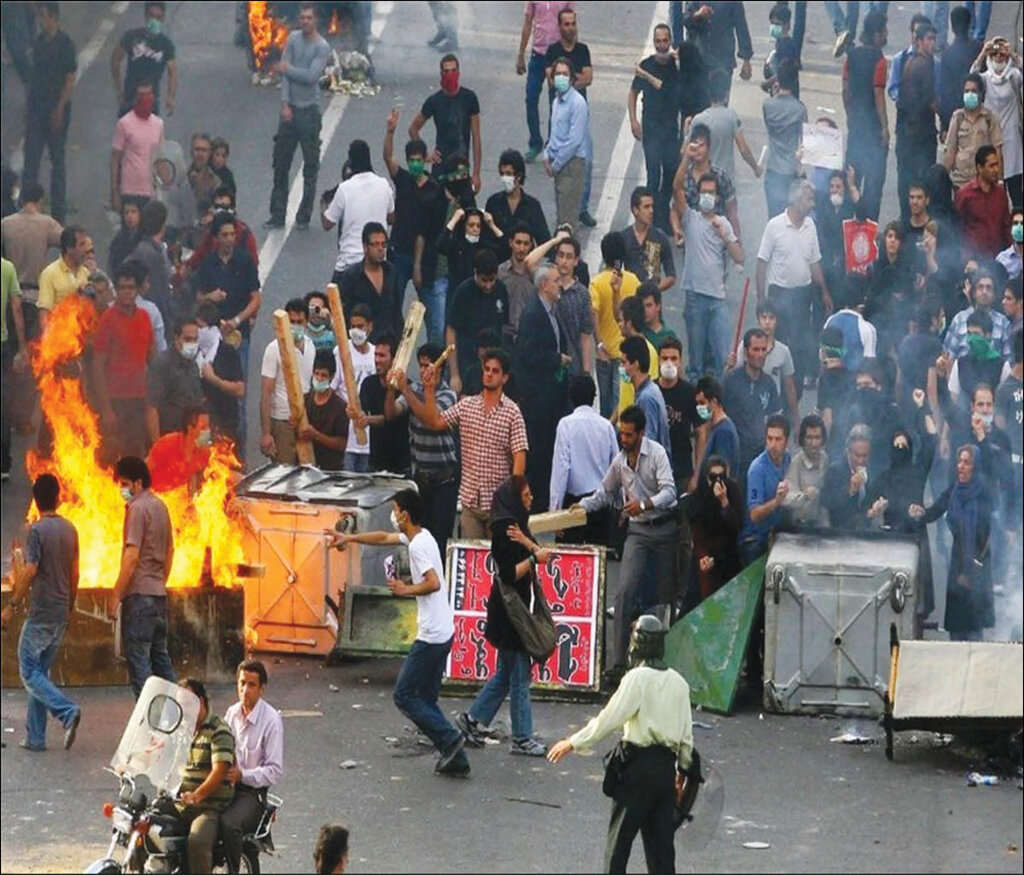 رأفت اسلامی کافی است | پرداختن به یک شایعه درباره موروثی شدن رهبری نظام آخرین تیر کینه از جانب موسوی است | چرا موسوی از سردار همدانی کینه عمیق دارد؟