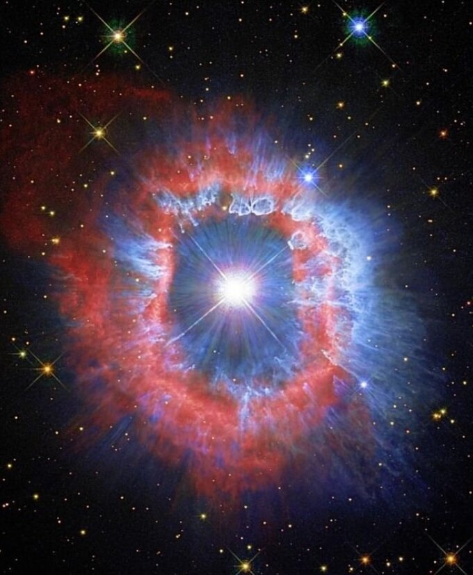 ستارهای که جوانمرگ شد! | تصویری جذاب از آخرین روزهای حیات در کیهان