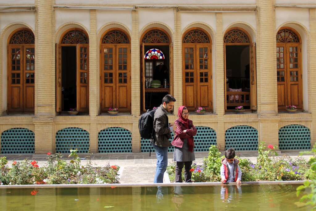 روایت پرماجرای شاهد زنده به توب بستن مجلس | از پایگاه مشروطهخواهان تا میزبانی نخستینهای ایران