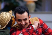 ببینید ‌| علی شادمان تهدید شد | مواجهه خنده‌دار علی شادمان با بچه در مهمونی ایرج طهماسب