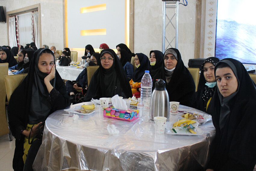تصاویر | اختتامیه هفدهمین دوره مسابقات قرآن، عترت و نماز دانش آموزان دختر 