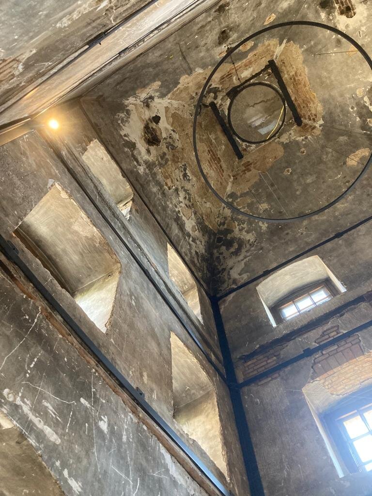 کارخانه ممنوعه وسط شهر! + عکس