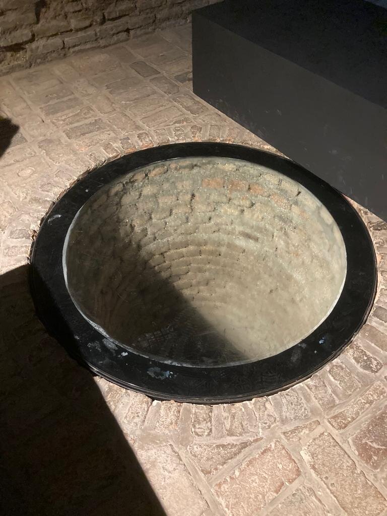 کارخانه ممنوعه وسط شهر! + عکس