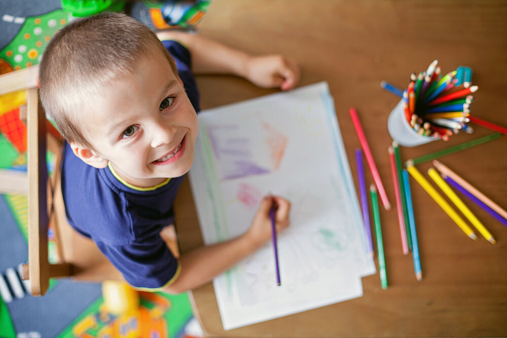 ۴ راهکار برای مناسب‌سازی‌ محیط خانه برای کمک به رشد خلاقیت کودکان