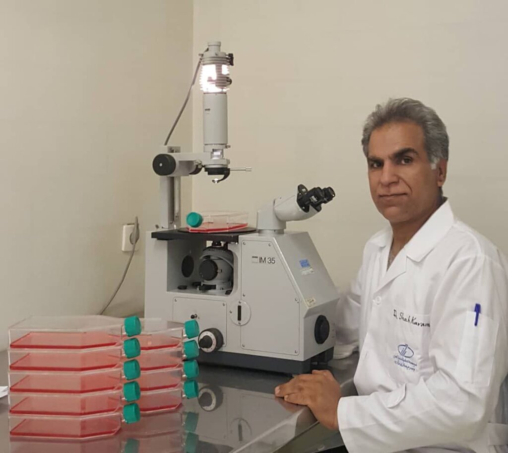 محمدکاظم شاه کرمی، دکترای تخصصی ویروس شناسی پزشکی، عضو اتاق فکر ویروس شناسی سازمان نظام پزشکی تهران