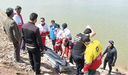 غرق شدن ۳ کودک در دریا به خاطر غفلت والدین | مادر و پدربزرگ به آب زدند ولی خودشان هم غرق شدند