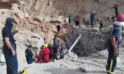 ببینید ریزش چشمه امام علی | آخرین وضعیت زائرانی که زیر آوار مانده‌اند