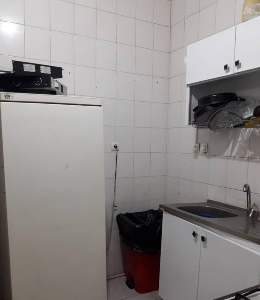 کوچ اجباری مجردهای خانه به دوش به خوابگاههای عمومی