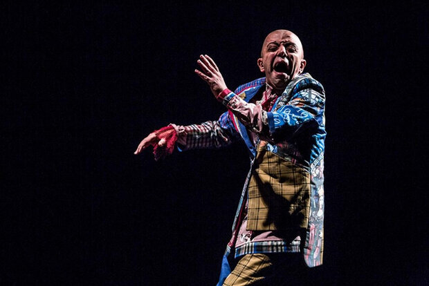 جزئیات تازه از نمایشهاd روی صحنه | ۲ جرایی شدن یک نمایش و آغاز ۲ نمایش در فرهنگسرای نیاوران و دیوار چهارم