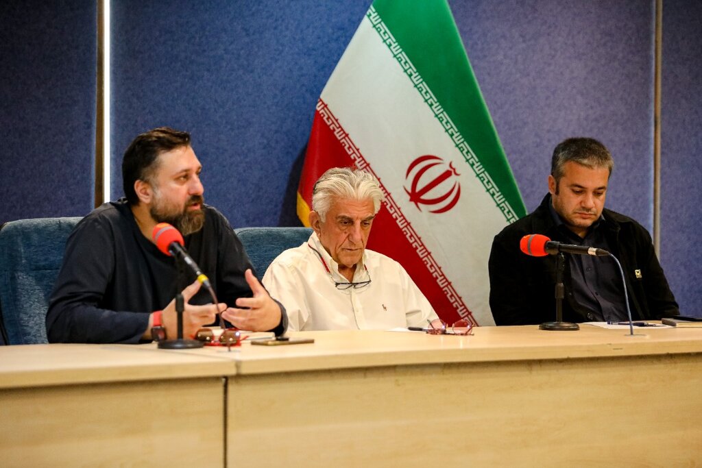 رضا کیانیان: کشورهای بدون تئاتر کمتر در جهان شناخته میشود | دشتآرای: همه گفتههای مترجم نمایشنامه «پدر» وهن مطلق است