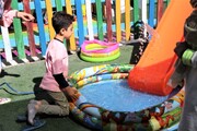 آب بازی همراه سرو سالاد در بوستان اوتیسم | دورهمی مبتلایان به اوتیسم