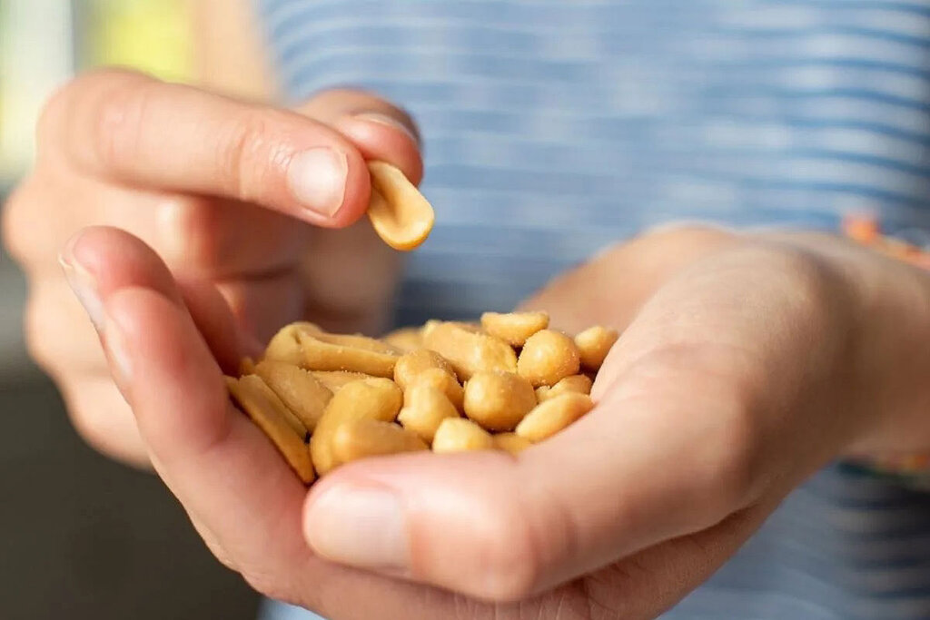 Peanuts - بادام زمینی - تغذیه