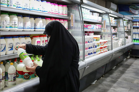 پنیر، کره، ماست و دوغ چقدر گران شدند؟ | مقایسه قیمت لبنیات در ۲ ماه اخیر