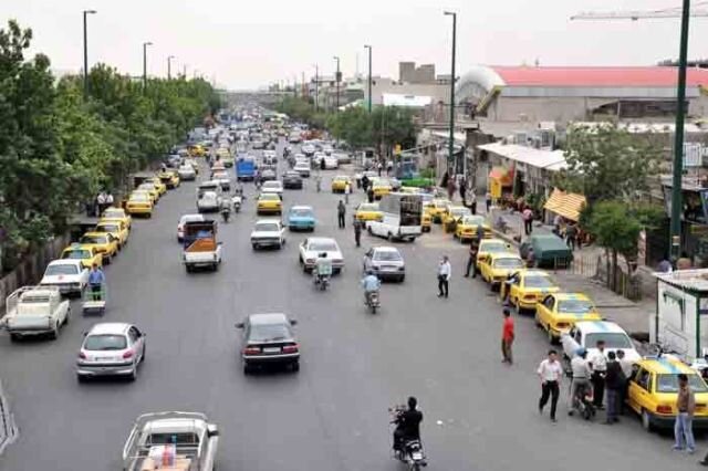 موافقت با افزایش یک طبقه تراکم بیشتر در نفرآباد | تکمیل ایستگاههای مترو در منطقه ۲۰ تا پایان ۱۴۰۲