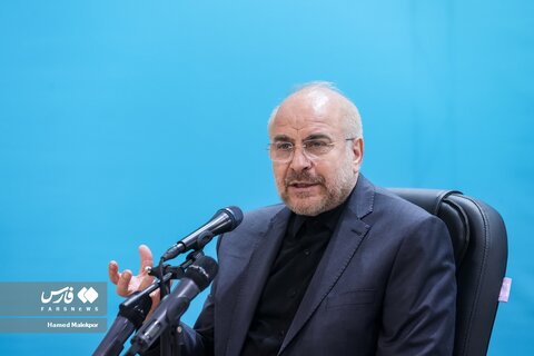 بازدید رئیس مجلس از نمایشگاه صنایع دفاعی وزارت دفاع