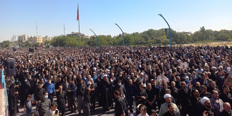 تصاویر تشییع پیکر آیت الله ناصری در اصفهان تصاویر تشییع پیکر آیت الله ناصری در اصفهان