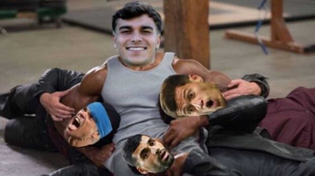 عکس | انتشار تصویری جنجالی از مهدی طارمی توسط بازیکن رقیب | کنایه عجیب به ستاره ایرانی