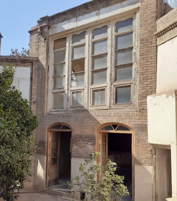 ویدئو | خانه پدری جلال آل احمد به میوهفروشی تبدیل نشده است