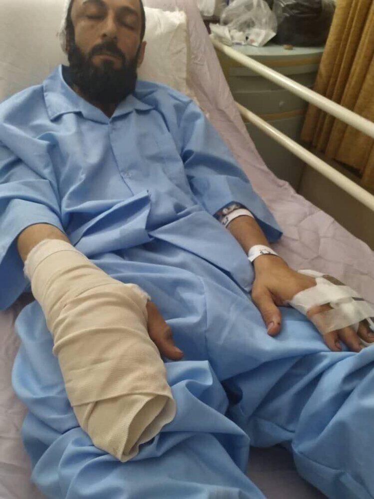 تصاویر | حمله به ۲ روحانی در قم با لوله آهنی | به قصد کشت ما را زدند