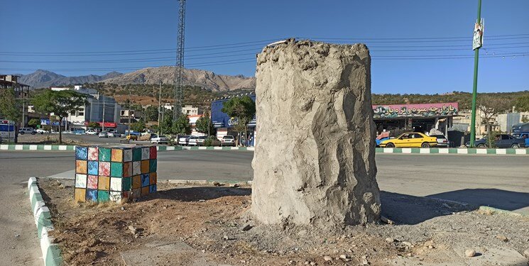 تصاویر | نماد حاشیهساز در شهر یاسوج