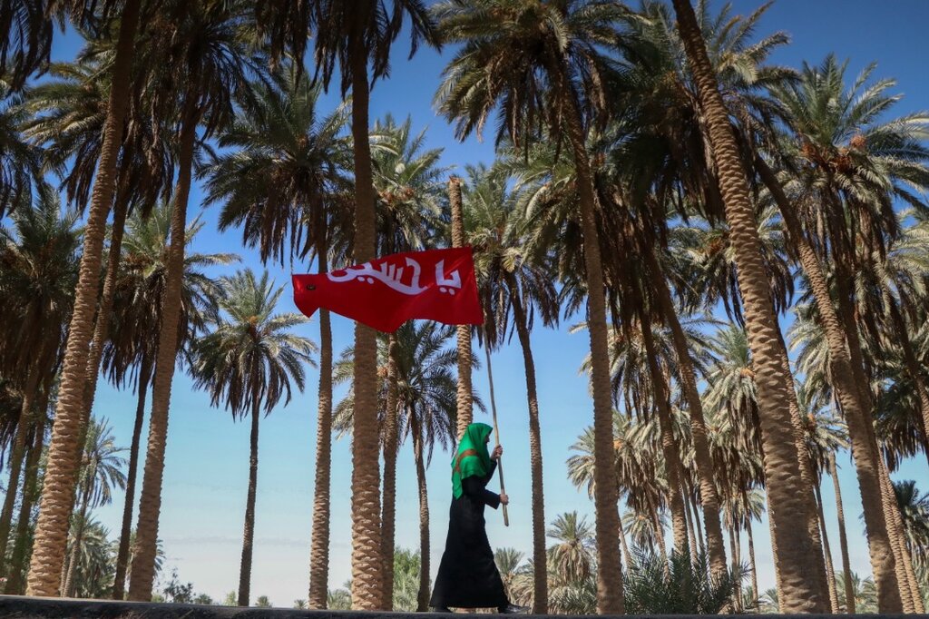 تصاویر متفاوتترین موکب پیاده روی اربعین ۱۴۰۱ | موکب تک نفره حاج کاظم ؛ روایت پیرمردی که کنار فرات، سقا بود