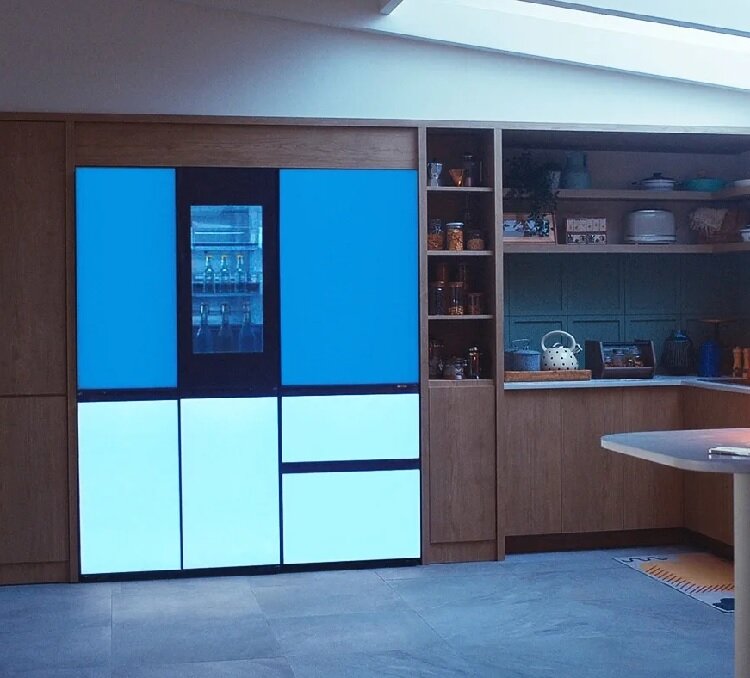 آشپزخانه شاداب | یخچالی که رنگ عوض میکند