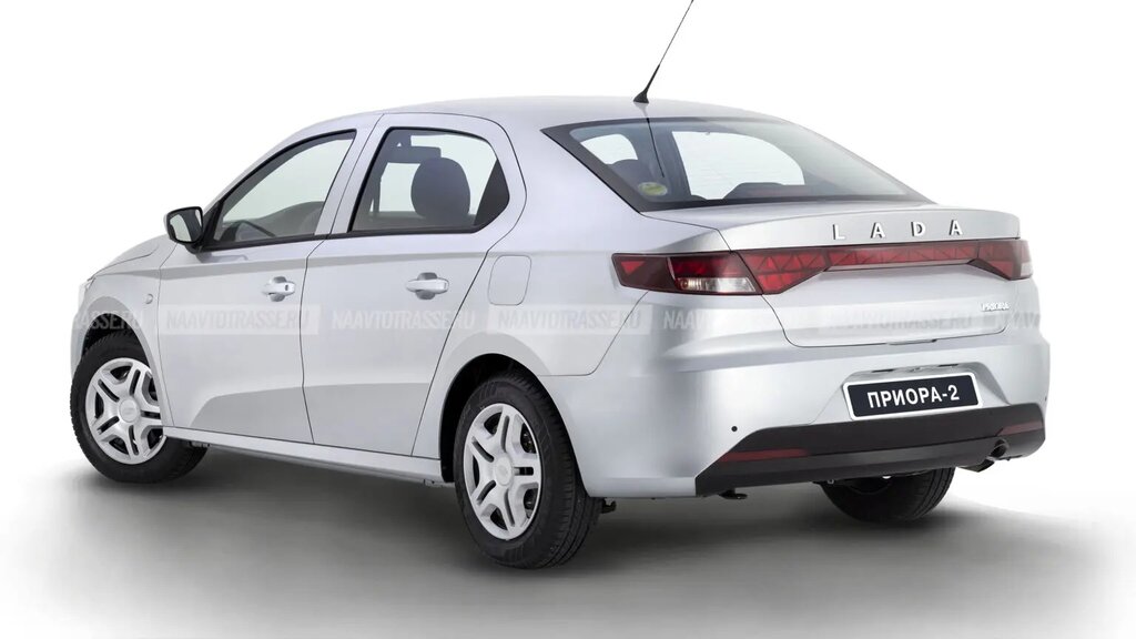 تارای ایرانی برای روسها ؛ تصاویر لادا پریورا ۲۰۲۳ را ببینید