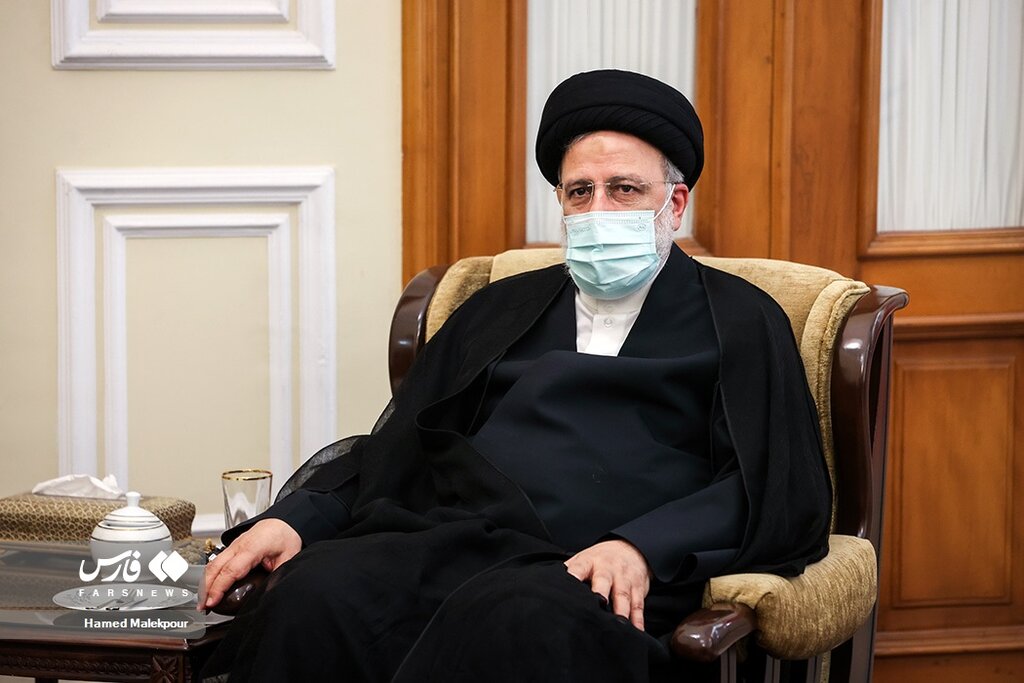 تصاویر نشست رئیسی، قالیباف و اژهای ؛ از لحظه ورود تا نشست مشترک | مهمترین مباحث نشست سران قوا