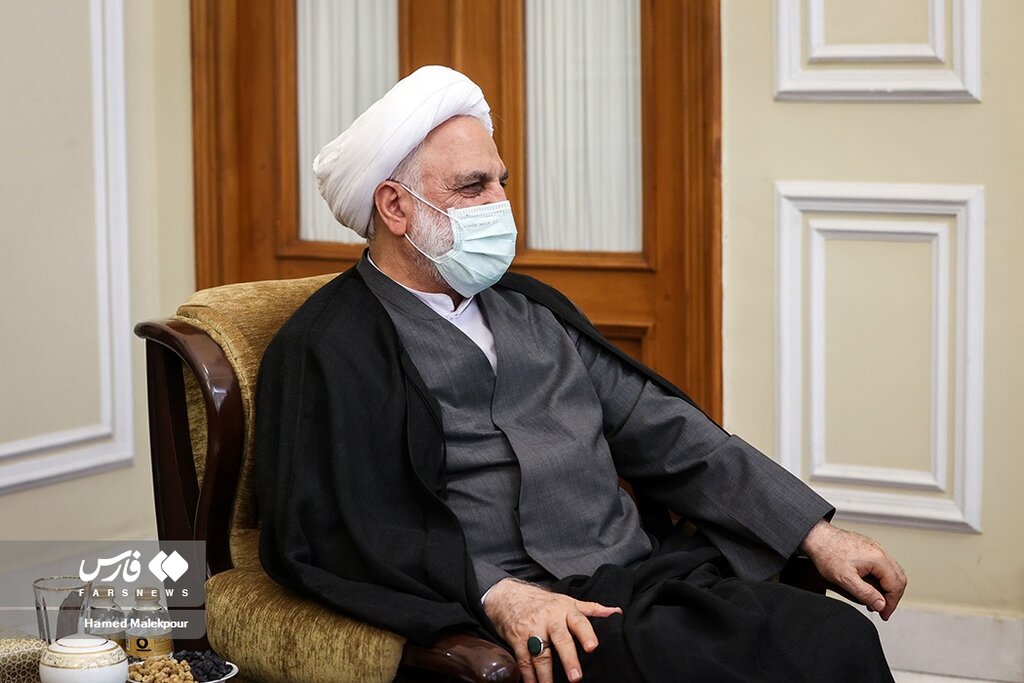 تصاویر نشست رئیسی، قالیباف و اژهای ؛ از لحظه ورود تا نشست مشترک | مهمترین مباحث نشست سران قوا