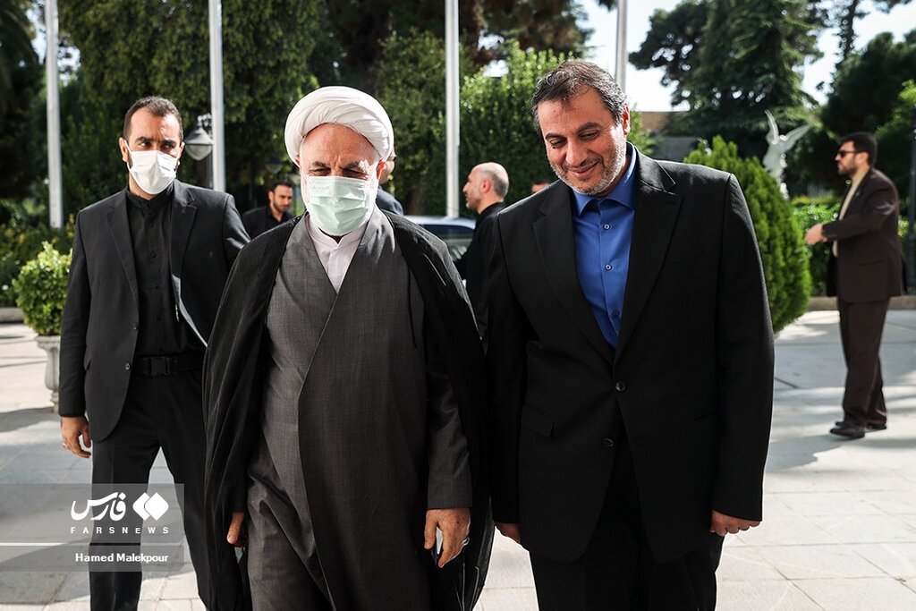 تصاویر نشست رئیسی، قالیباف و اژهای ؛ از لحظه ورود تا نشست مشترک | مهمترین مباحث نشست سران قوا