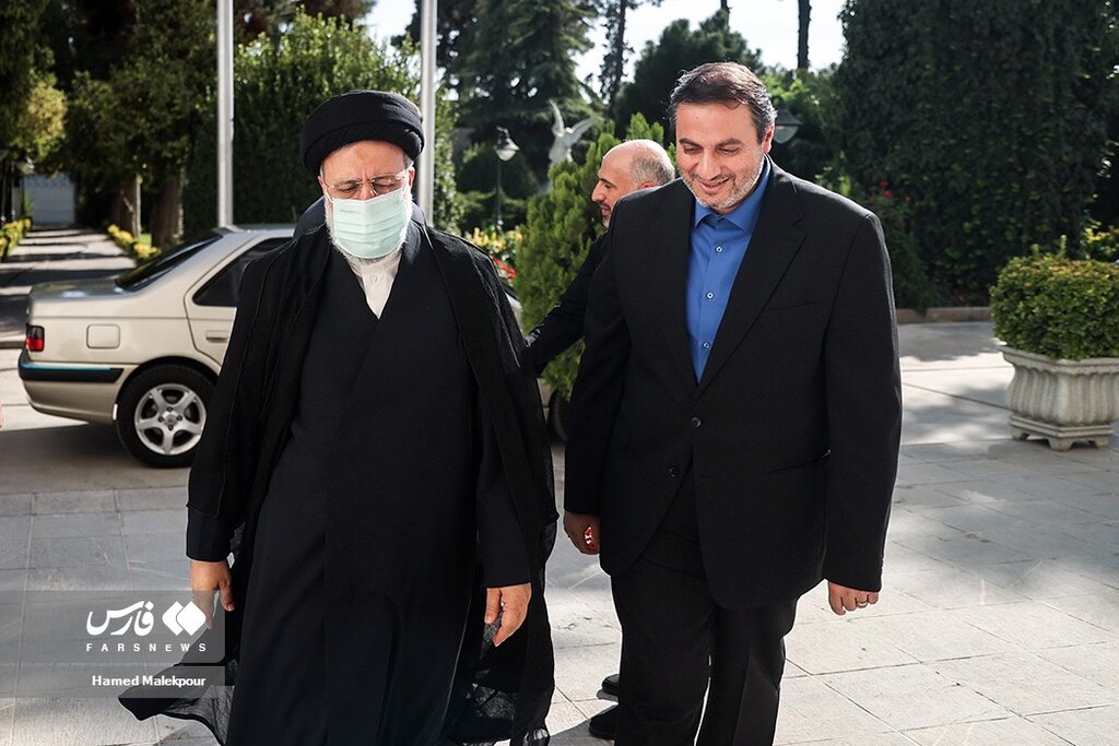 تصاویر نشست رئیسی، قالیباف و اژهای ؛ از لحظه ورود تا نشست مشترک | مهمترین مباحث نشست سران قوا