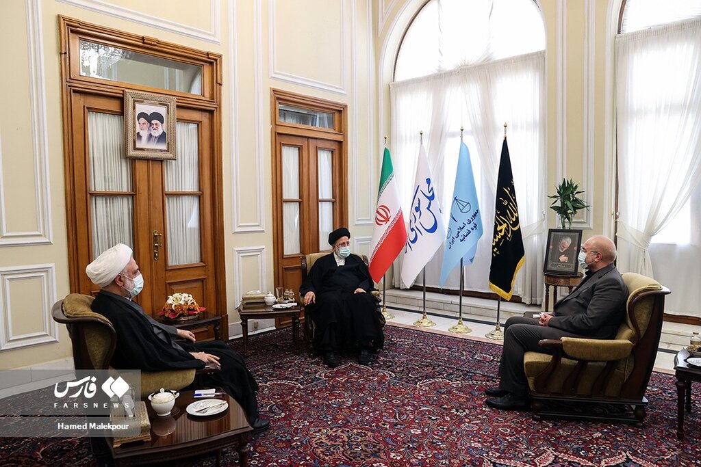 تصاویر نشست رئیسی، قالیباف و اژهای ؛ از لحظه ورود تا نشست مشترک | مهمترین مباحث نشست سران قوا