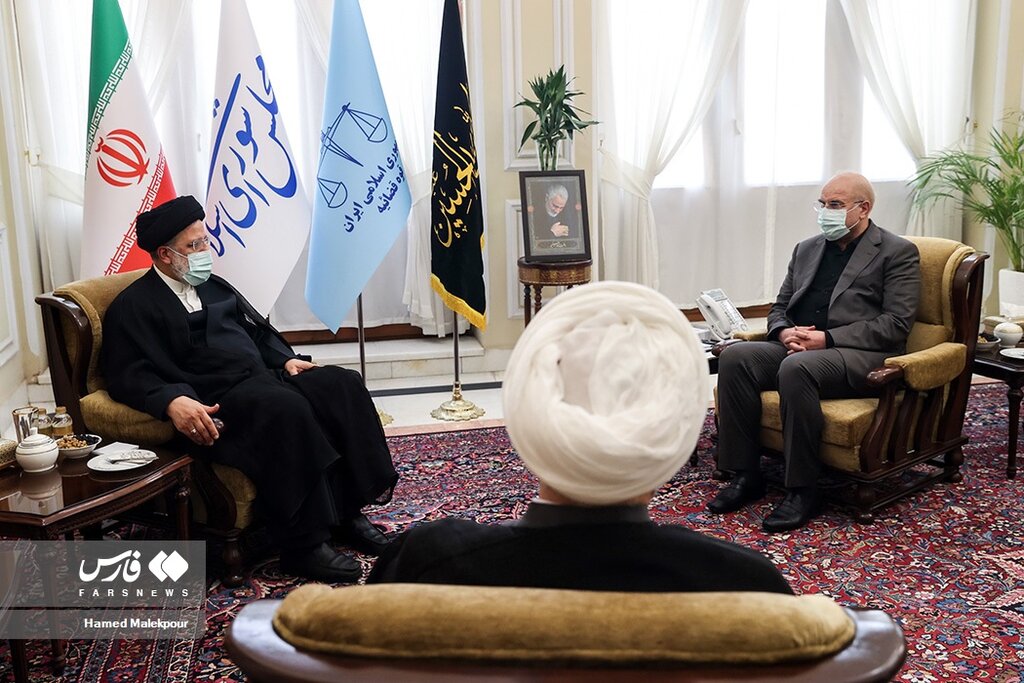 تصاویر نشست رئیسی، قالیباف و اژهای ؛ از لحظه ورود تا نشست مشترک | مهمترین مباحث نشست سران قوا