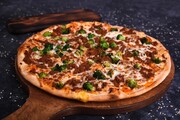 سرو پیتزای لاکچری با پنیر ایتالیایی در سعادت‌آباد | پنیر این پیتزا مستقیم از ناپل می‌آید! | پیتزای متوسط اینجا حداقل ۵۰۰ هزار تومان برایتان آب می‌خورد