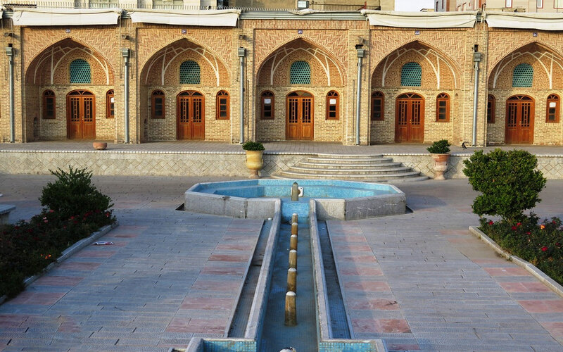 کاروانسرای خانات، نخستین هتل پنج ستاره دارالخلافه