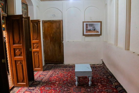میز قدیمی و اتاق مطالعه امام خمینی در نجف