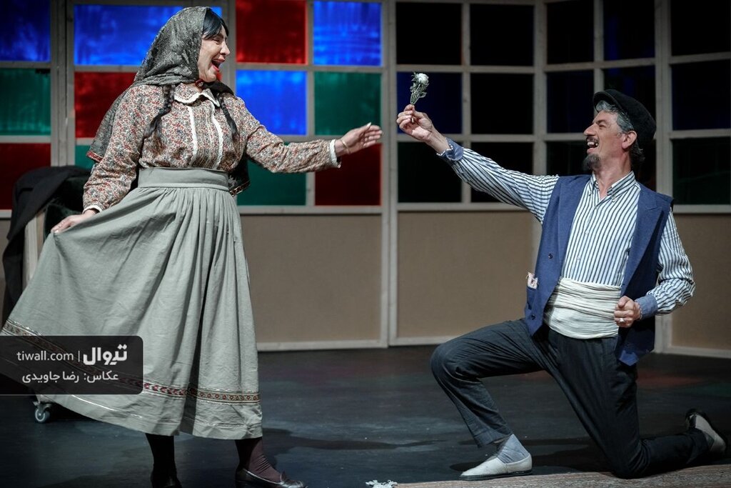 میخواستیم نمایش ایرانی سنتی را به شکل مدرن اجرا کنیم | تئاتر با حال و هوای مردم گره خورده است