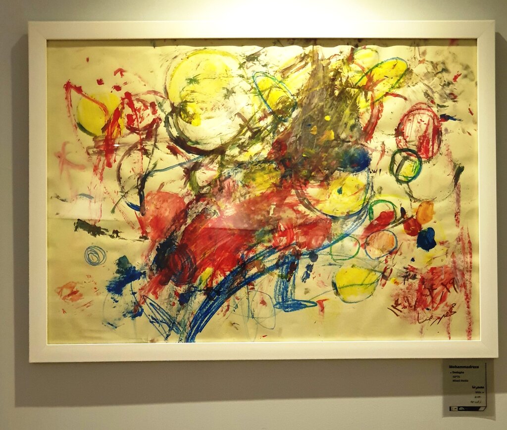 تصاویر | وقتی رقص رنگها پل ورود به سرزمین ناشناخته ذهن کودکان اوتیسم میشود | یک راه زیبا برای ارتباط با فرد اوتیسم