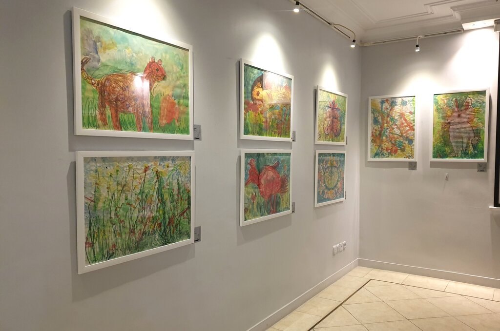 تصاویر | وقتی رقص رنگها پل ورود به سرزمین ناشناخته ذهن کودکان اوتیسم میشود | یک راه زیبا برای ارتباط با فرد اوتیسم