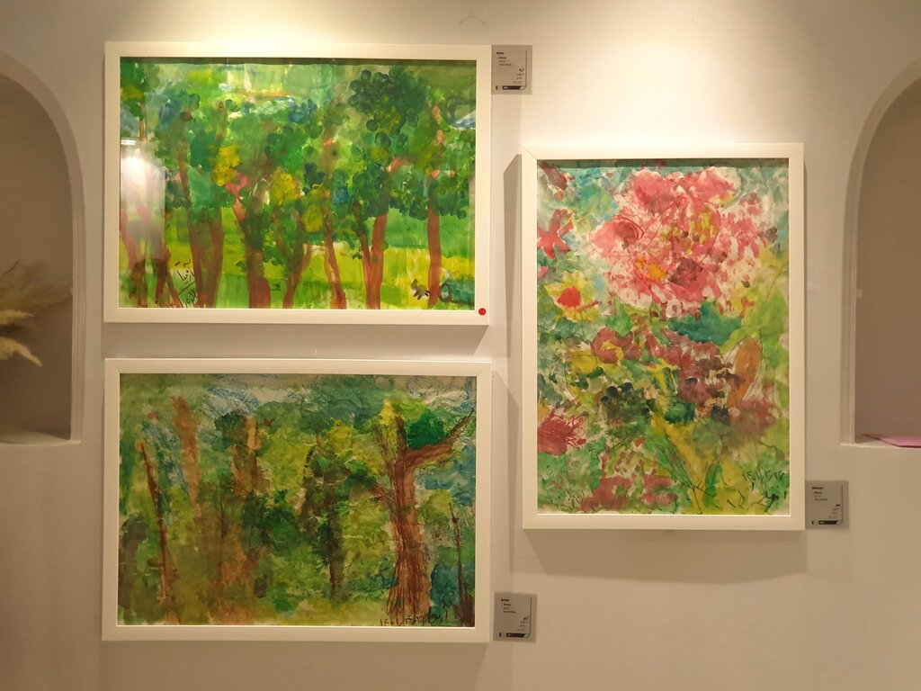 تصاویر | وقتی رقص رنگها پل ورود به سرزمین ناشناخته ذهن کودکان اوتیسم میشود | یک راه زیبا برای ارتباط با فرد اوتیسم