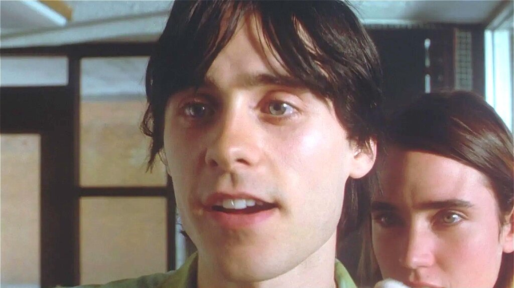 ۸ فیلم غمگینی که نمیتوانید با دیدن آنها جلوی اشکهایتان را بگیرید