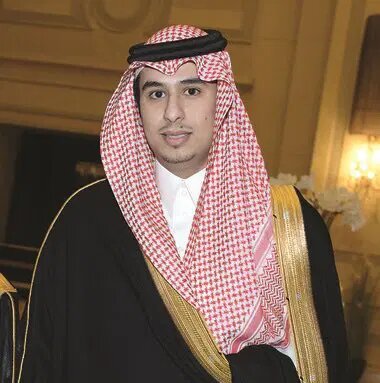 تصویر؛ این تاجر جوان ولیعهد بعدی عربستان است؟ | جنجال یک تابلو و محتمل ترین خط جانشینی در صورت مرگ پادشاه |«ترکی بن سلمان» کیست؟ 