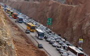 ببینید | پلیس خوزستان: از مرز چذابه تردد کنید | ترافیک نیمه سنگین اربعین در شلمچه