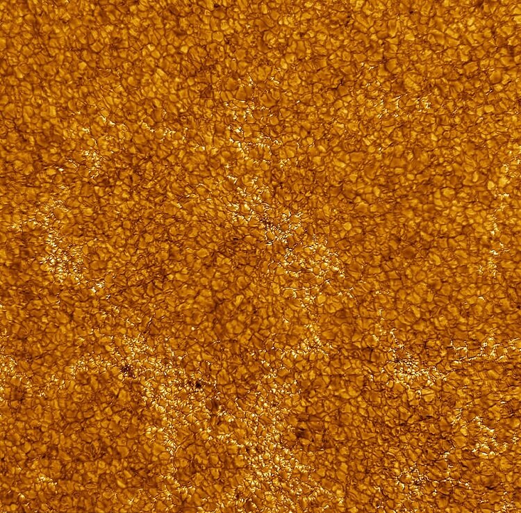 تصاویر خیرهکنندهای از خورشید که تاکنون ندیدهاید | کره رنگ را تماشا کنید