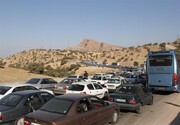 ببینید | وضعیت نامناسب زائران در مرز مهران پس از بسته شدن مرزها