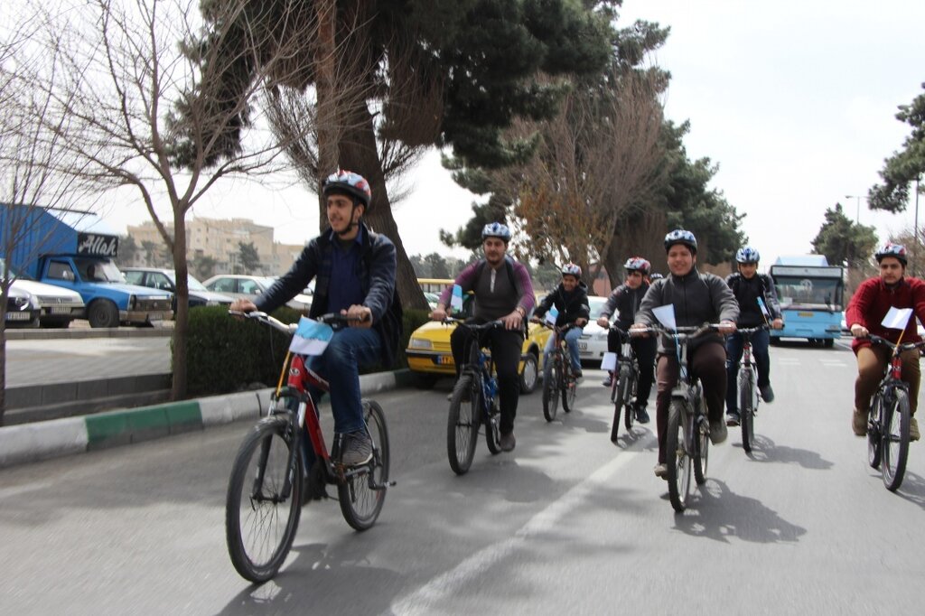 پیشنهاد جدید برای دوچرخه سواری در تهران | عضو شورا: ۱۰ هزار دوچرخه رایگان در اختیار دانش آموزان قرار گیرد